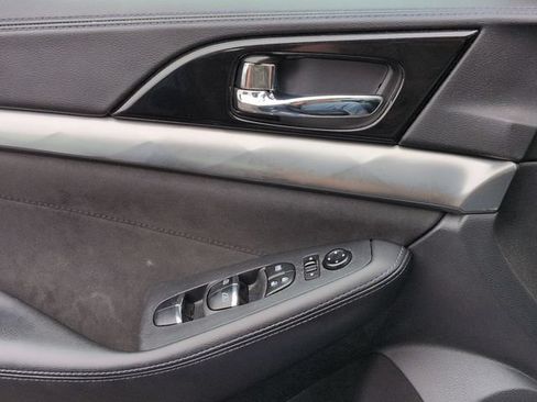 Used 2016 Nissan Maxima SR w/ Midnight Edition FWD image 25