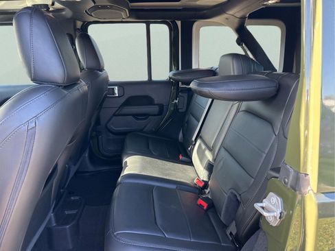 Certified 2021 Jeep Wrangler Unlimited Sahara image 10