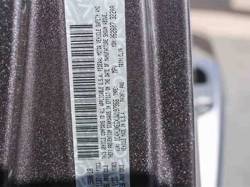 Used 2018 Jeep Wrangler Unlimited Sahara image 38