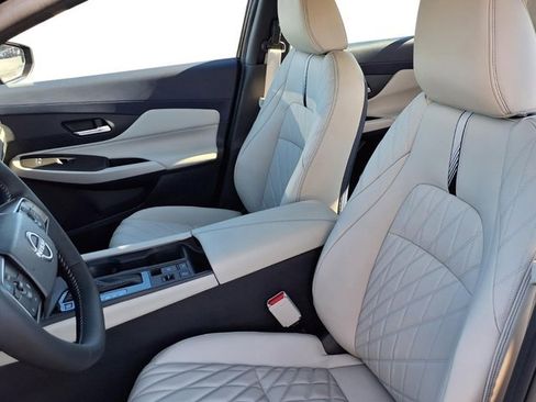 New 2026 Nissan Sentra SL w/ Floor Mat Package image 13