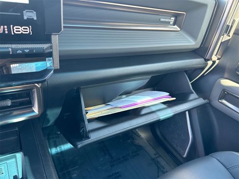 Used 2024 GMC Hummer EV 3X image 35