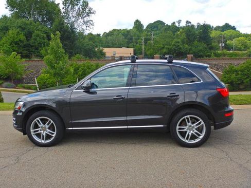 Used 2017 Audi Q5 2.0T Premium Plus w/ Technology Package AWD/4WD image 11