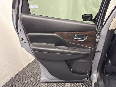 Used 2023 Nissan Murano Platinum image 19