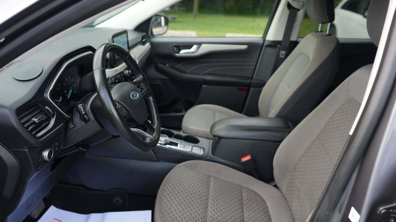 Used 2021 Ford Escape SE w/ Convenience Package AWD/4WD image 22