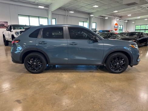 Used 2025 Honda HR-V Sport image 8