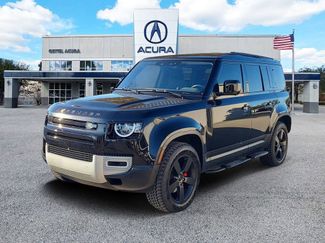 Used 2022 Land Rover Defender 110 video 1