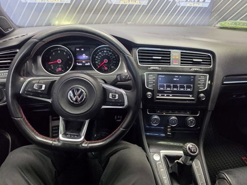 Used 2016 Volkswagen GTI SE FWD image 15
