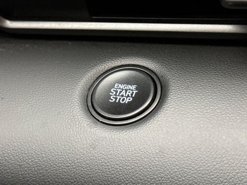Used 2025 Hyundai Elantra Sport FWD image 19