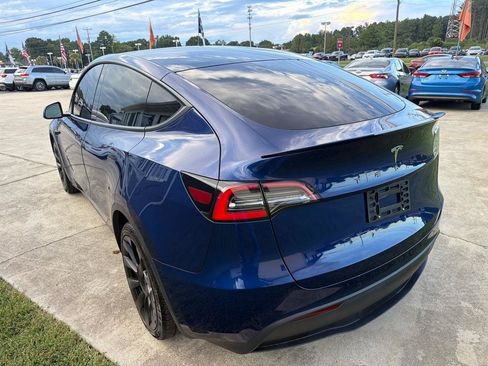 Used 2021 Tesla Model Y Long Range AWD/4WD image 9