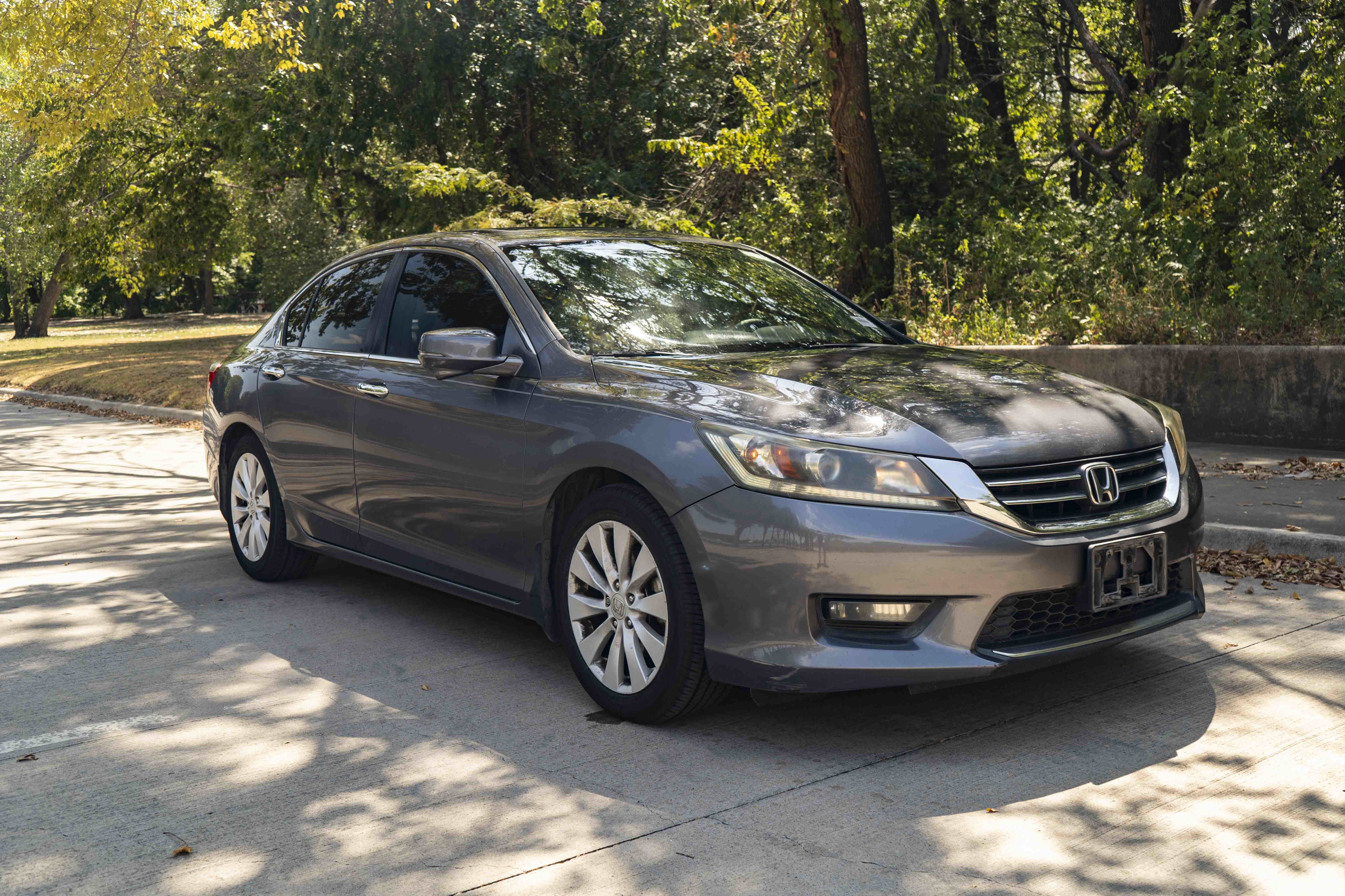 Used 2015 Honda Accord EX-L image 2