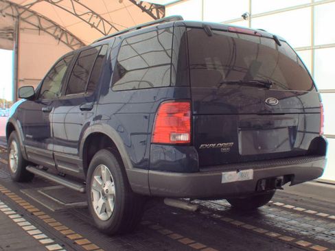 Used 2004 Ford Explorer XLT image 6