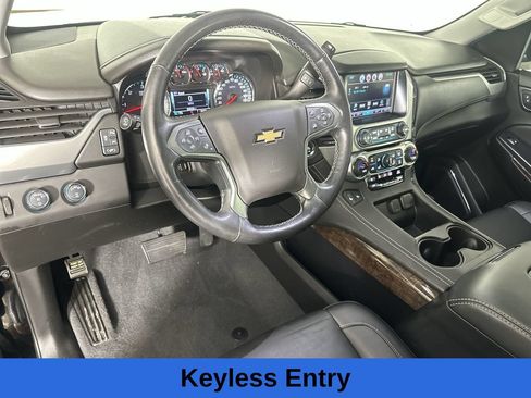 Used 2019 Chevrolet Tahoe LT w/ Luxury Package AWD/4WD image 13