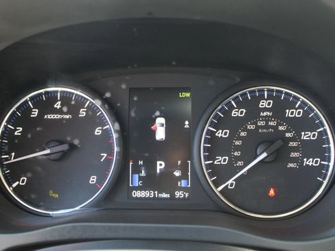 Used 2020 Mitsubishi Outlander SEL FWD image 27
