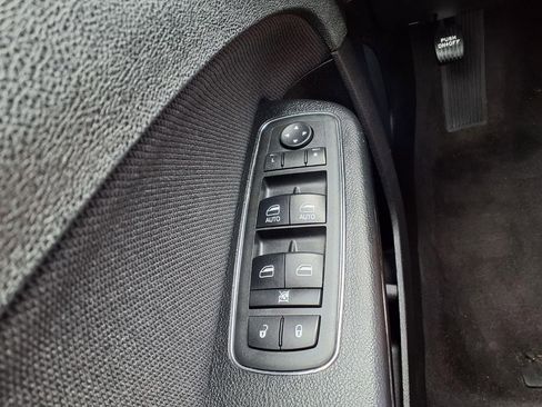 Used 2018 Dodge Charger SXT w/ Blacktop Package RWD image 24
