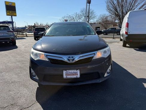 Used 2014 Toyota Camry XLE w/ Leather Package image 6