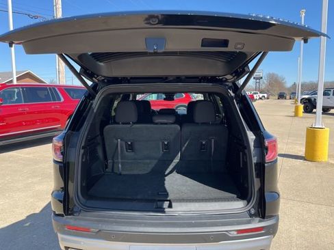 Used 2025 GMC Acadia Elevation FWD image 26