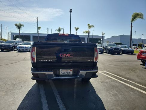 Used 2015 GMC Canyon SLE RWD image 13