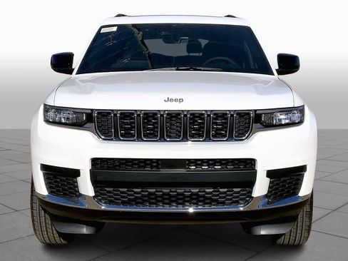 New 2025 Jeep Grand Cherokee L Laredo image 3