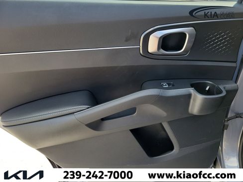Certified 2025 Kia Sorento S FWD image 16