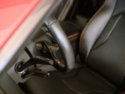 Used 2019 Lamborghini Urus image 25