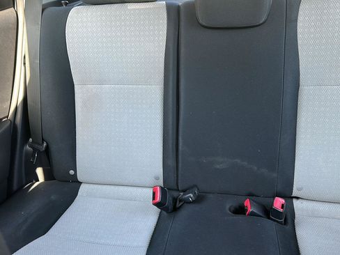 Used 2012 Toyota Yaris LE FWD image 18