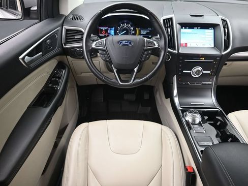 Used 2019 Ford Edge Titanium w/ Cold Weather Package AWD/4WD image 14