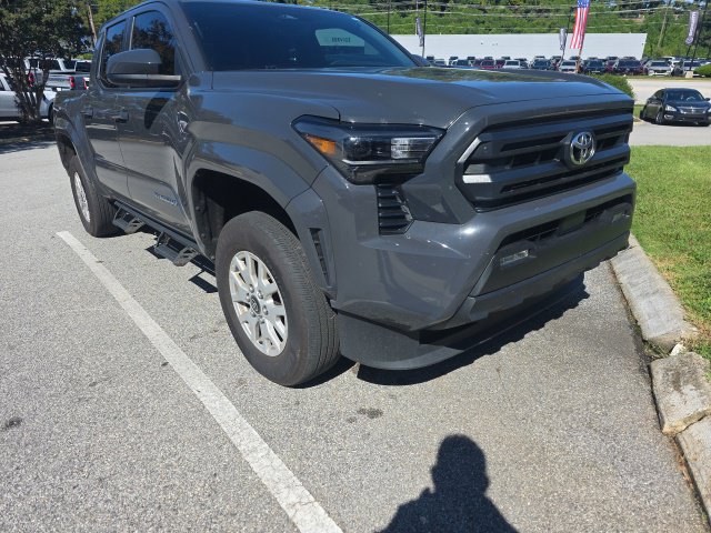 Used 2026 Toyota Tacoma SR5 AWD/4WD image 2