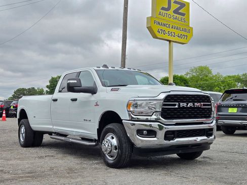 Used 2024 RAM 3500 Big Horn AWD/4WD image 1