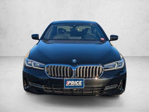 Certified 2023 BMW 530e w/ Premium Package image 2