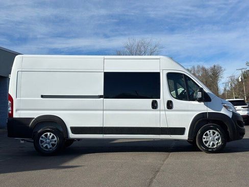 New 2026 RAM ProMaster 2500 w/ Quick Order Package 22G SLT image 6