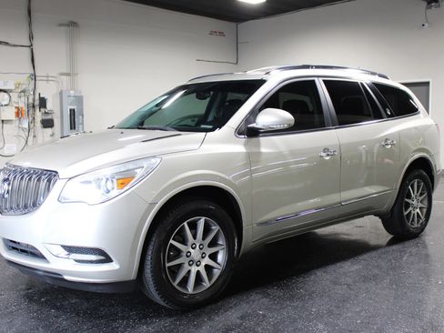 Used 2013 Buick Enclave Leather FWD image 6