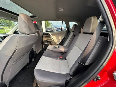 Used 2013 Toyota RAV4 XLE AWD/4WD image 30