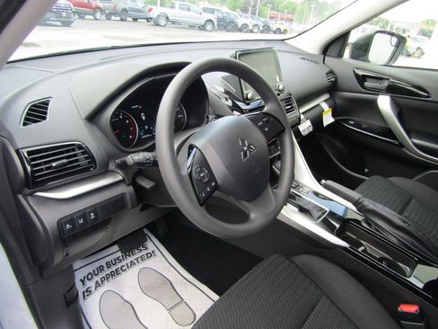 Used 2026 Mitsubishi Eclipse Cross AWD image 11