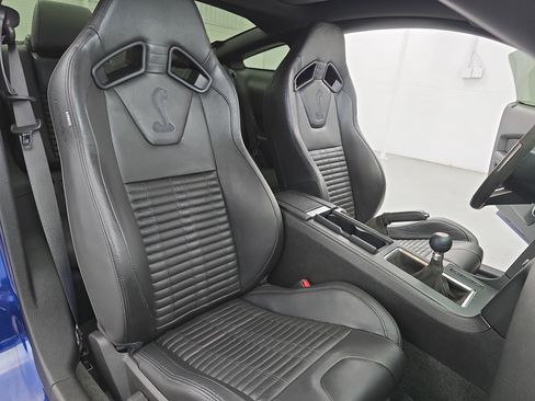 Used 2012 Ford Mustang Shelby GT500 w/ SVT Performance Pkg image 10