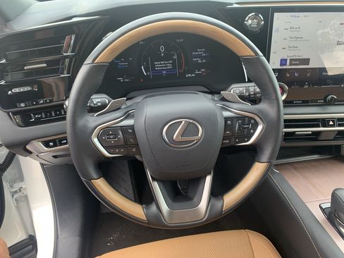 Used 2026 Lexus RX 350 Premium w/ Accessory Package (Z1) FWD image 18