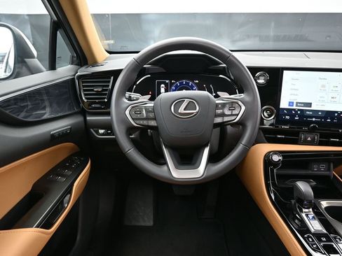 Certified 2025 Lexus NX 350 AWD w/ Accessory Package (2T) image 29