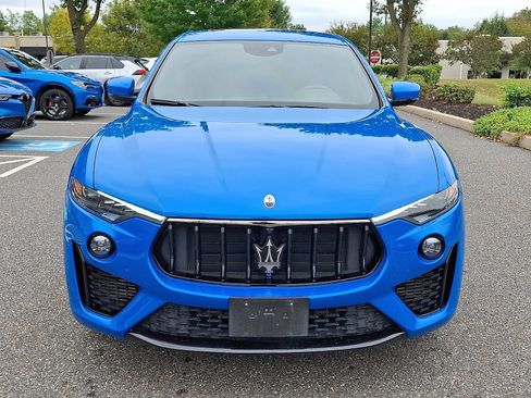 Used 2022 Maserati Levante F Tributo image 2