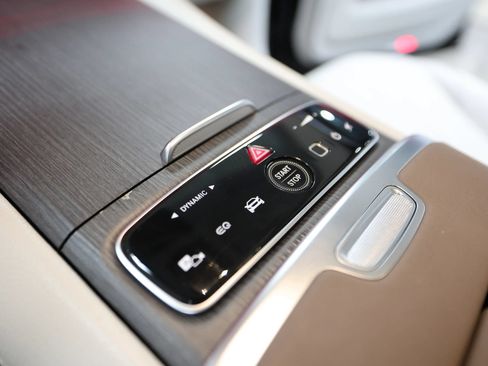 Used 2023 Mercedes-Benz EQS 580 4MATIC SUV image 43