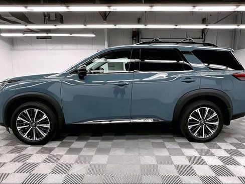 New 2026 Nissan Pathfinder Platinum w/ Cargo Package AWD/4WD image 17
