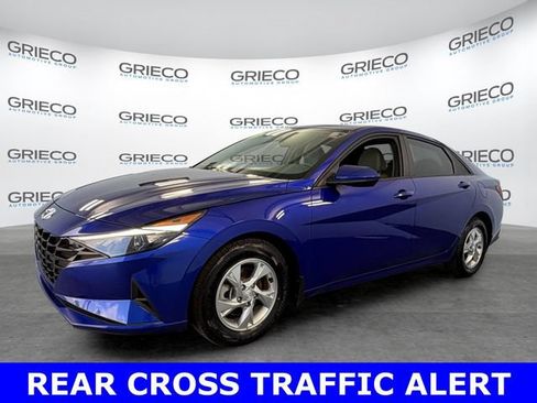 Used 2023 Hyundai Elantra SE FWD image 3
