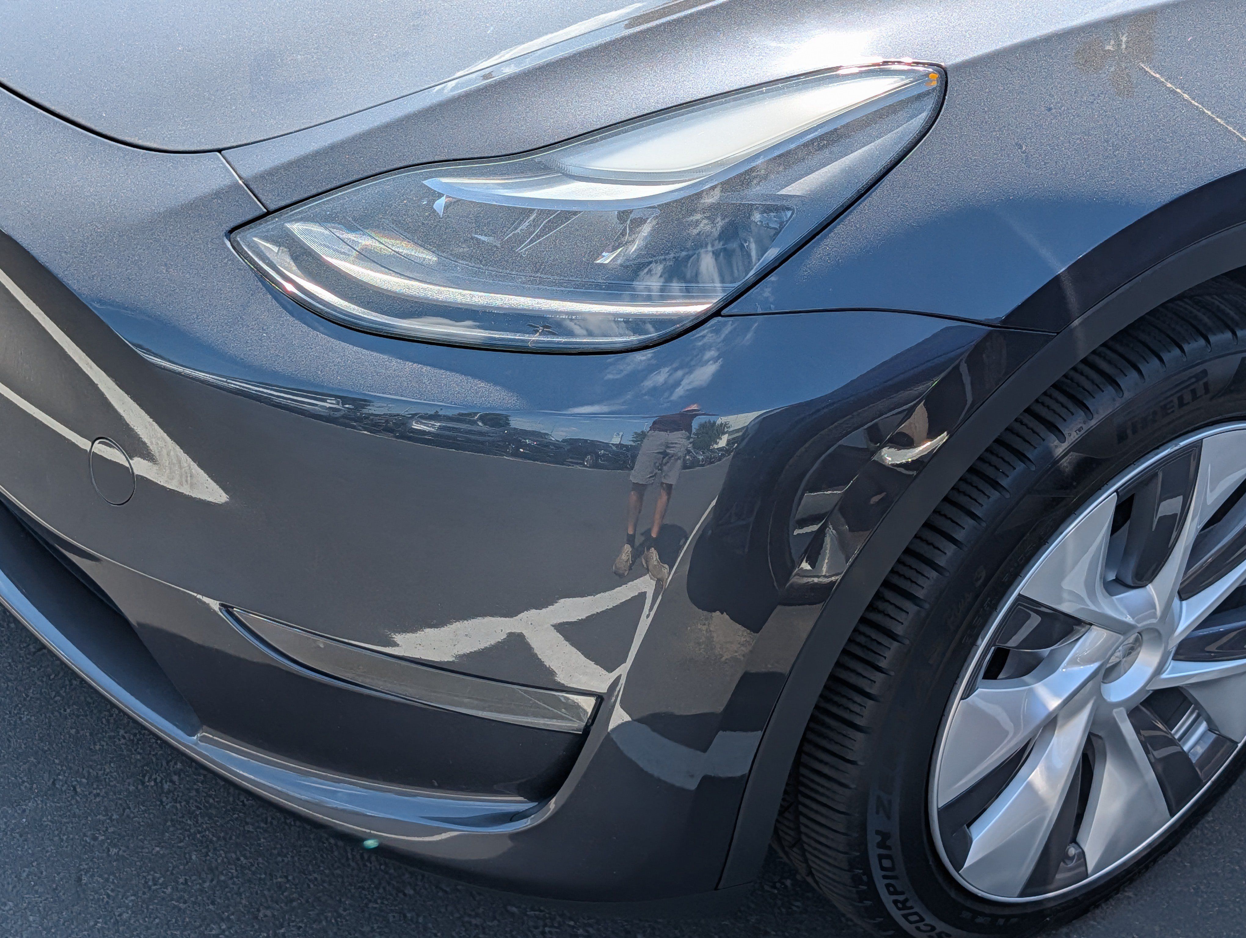 Used 2024 Tesla Model Y Long Range AWD/4WD image 16