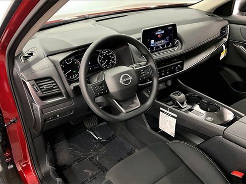 New 2026 Nissan Rogue S image 6