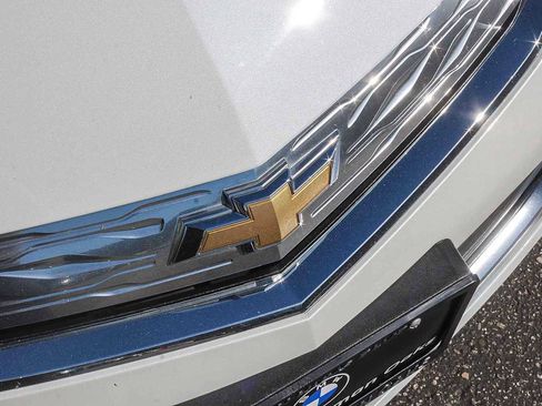 Used 2017 Chevrolet Volt LT w/ Comfort Package image 11