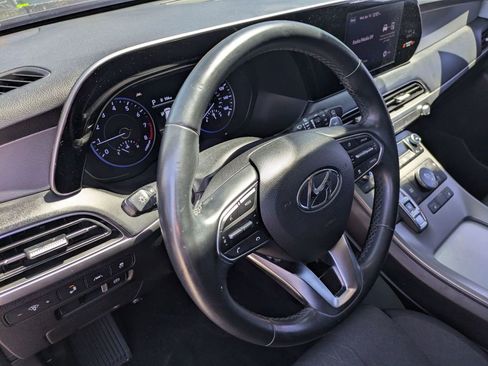 Used 2022 Hyundai Palisade SEL w/ Winter Package FWD image 15