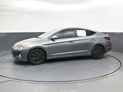 Used 2020 Hyundai Elantra SE FWD image 8
