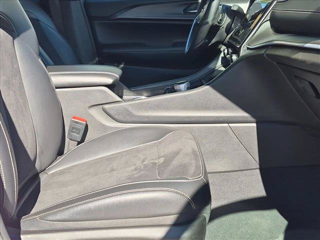 Used 2024 Jeep Grand Cherokee L Laredo AWD/4WD image 21