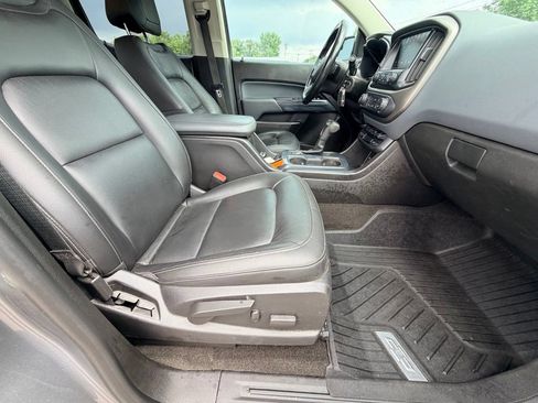 Used 2018 Chevrolet Colorado Z71 w/ LPO, Premium Interior Package AWD/4WD image 13
