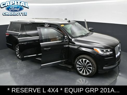 Used 2024 Lincoln Navigator L Reserve AWD/4WD image 36