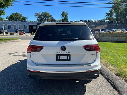 Certified 2022 Volkswagen Tiguan SE AWD/4WD image 3