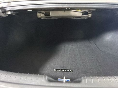 Certified 2022 Hyundai Elantra SEL w/ Convenience Package FWD image 26